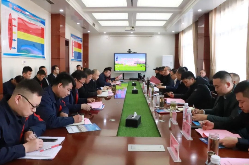 紅旗煤礦開展2023年煤礦“五型班組、六好區(qū)隊”評選活動。1