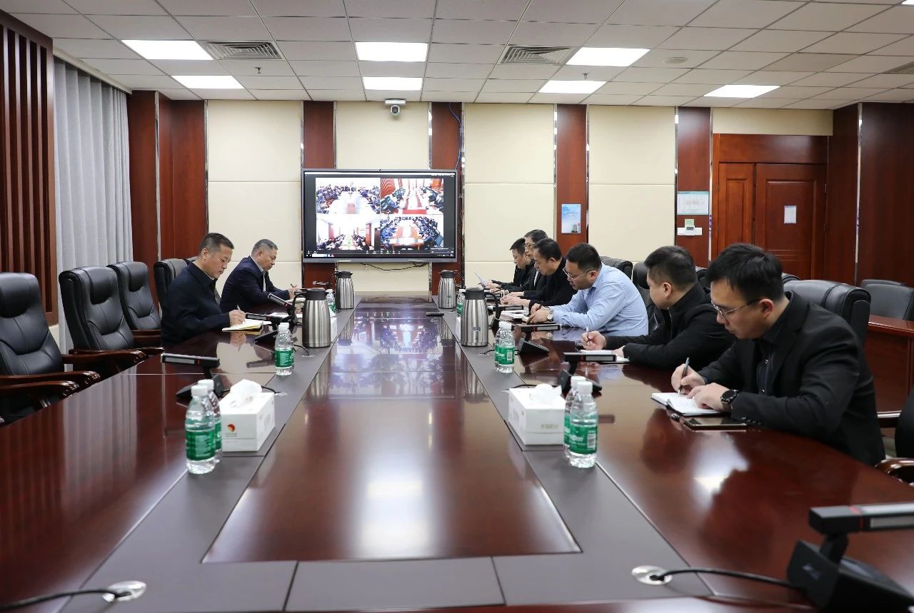 宏河集團(tuán)召開3月份總經(jīng)理安全生產(chǎn)辦公會(huì)1