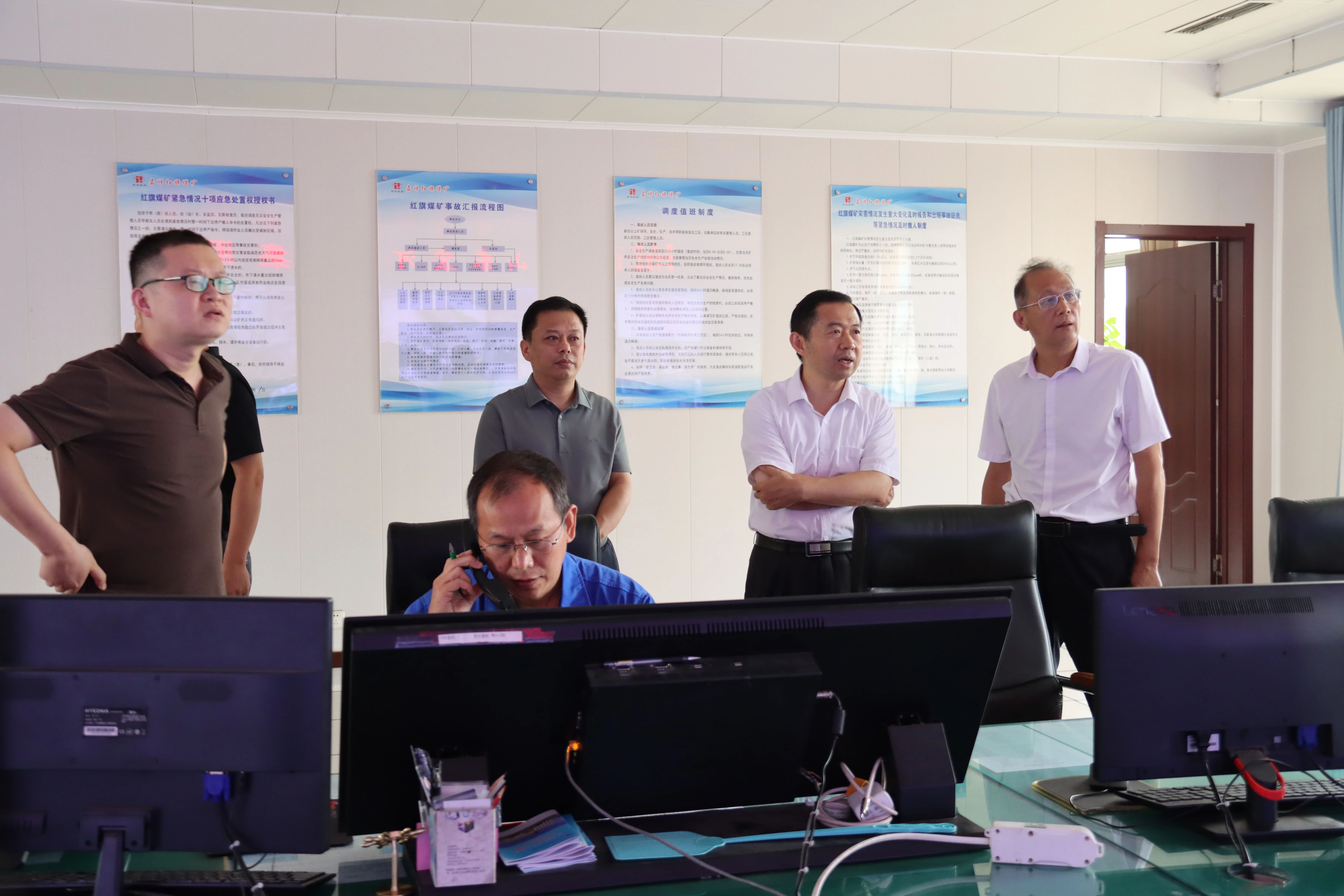 【紅旗煤礦】國家礦山安全監(jiān)察局山東局在我礦開展應(yīng)急管理工作檢查