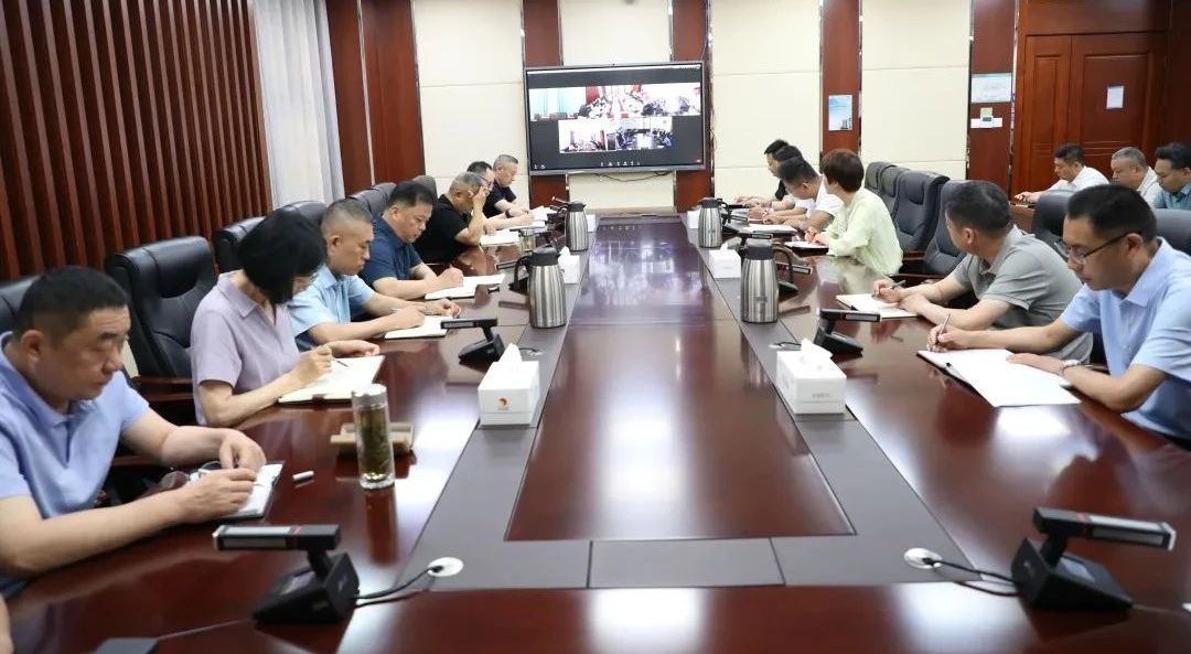 宏河集團(tuán)召開2025年“安全生產(chǎn)月”動員暨六月安全辦公會1